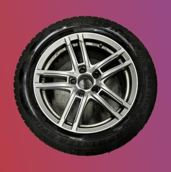 Mercedes-Benz E-Klasse Alufelgen mit Dunlop Winterreifen 225/55R17